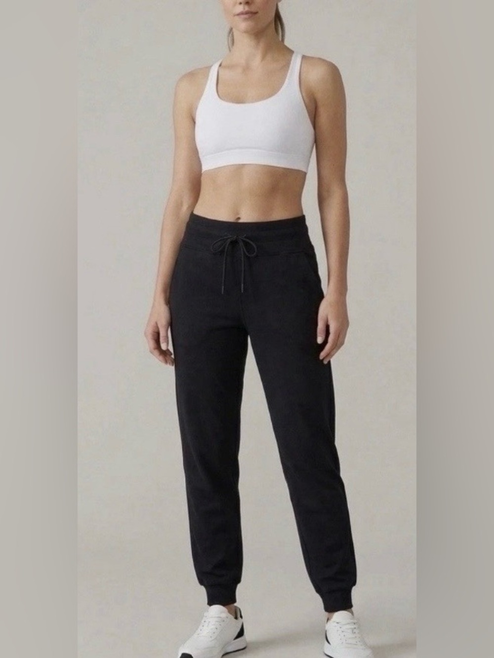 Vuori Daily Jogger, Size S - Picture 3 of 8